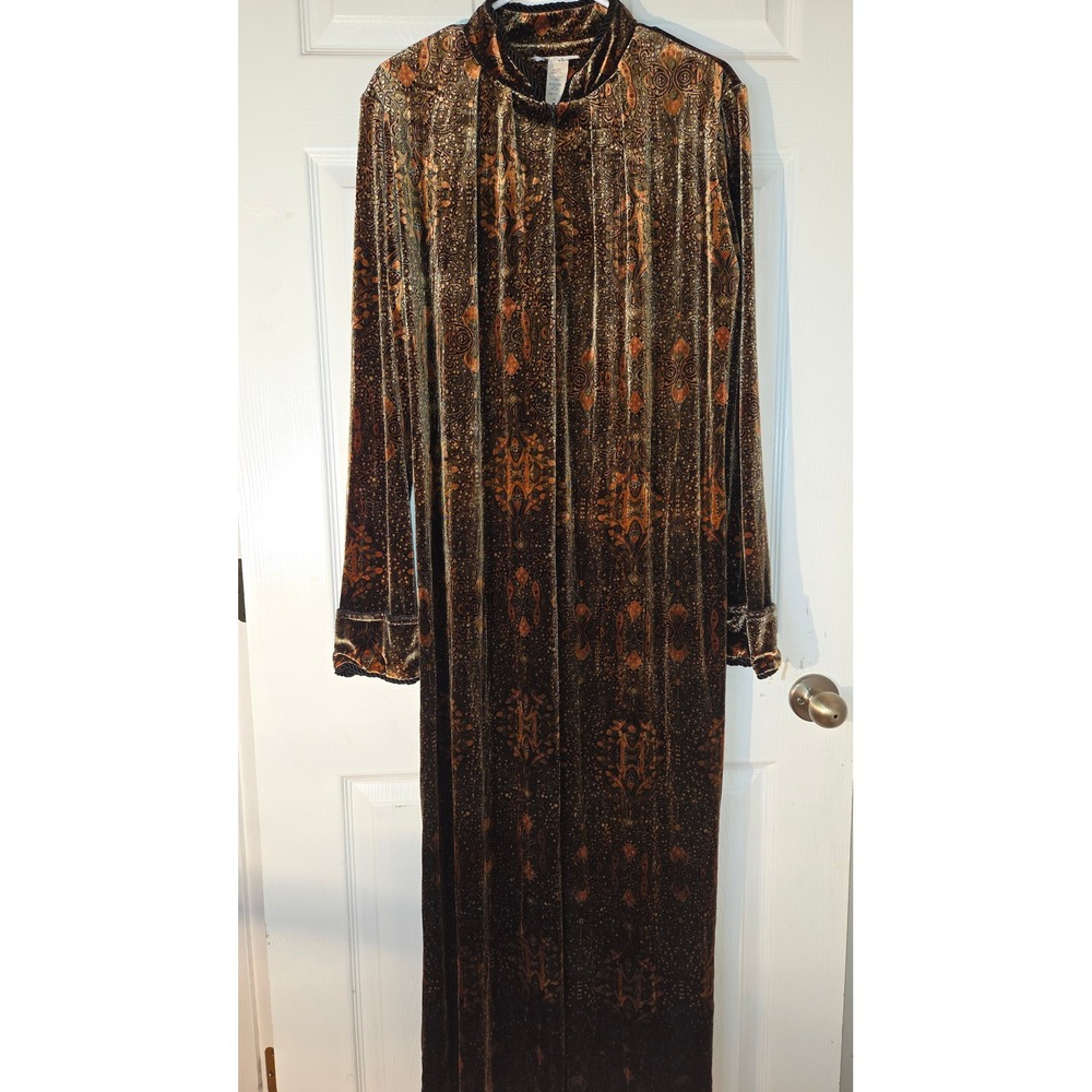 Vintage Velvet Paisley Maxi Robe Mock Neck Brown Gold Metallic Made in USA M